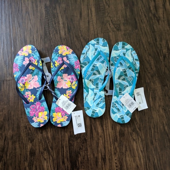 Mossimo Supply Co. Shoes - Mossimo Flip Flop Sandals Bundle of 2